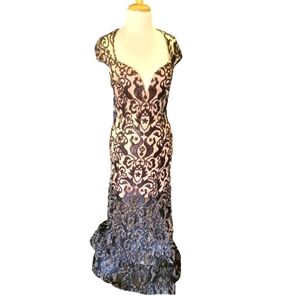 Va Va Voom Elegant Black and Cream Prom Dress